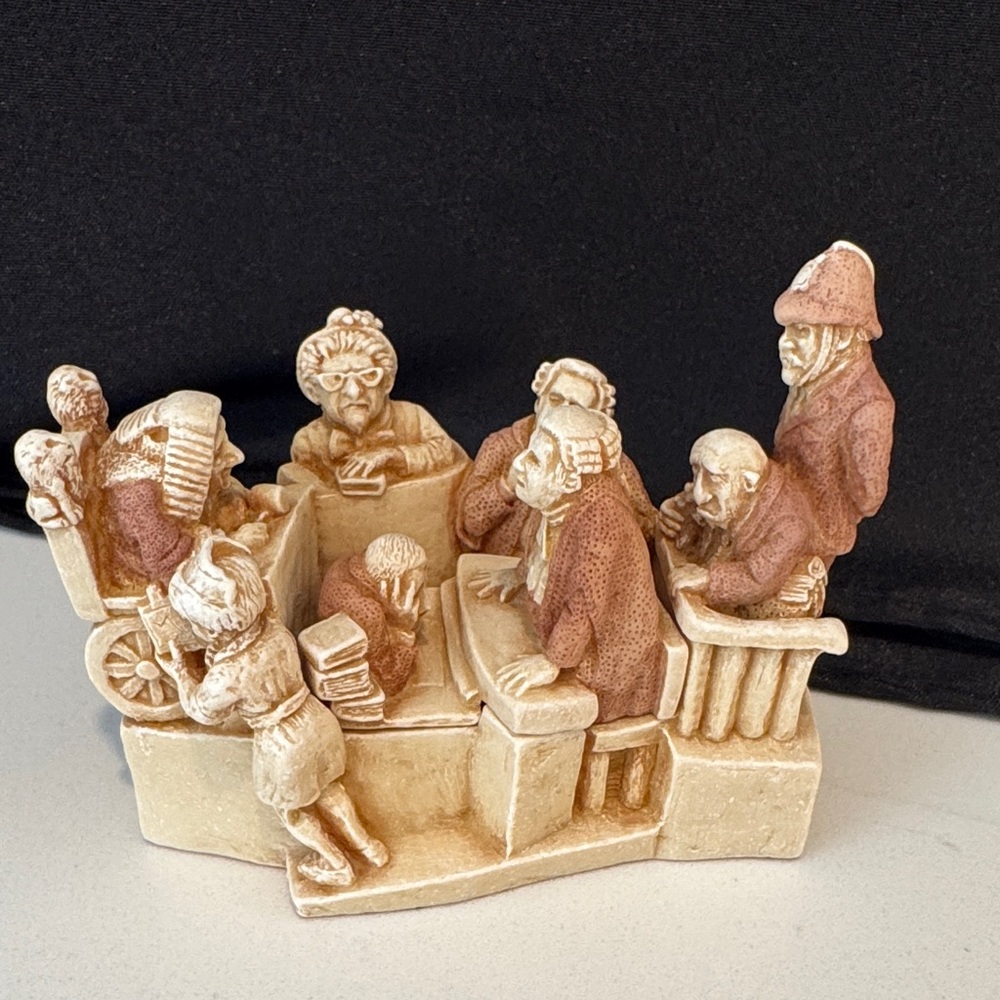 Vintage S. I.A. B Resin Courtroom Trinket Box